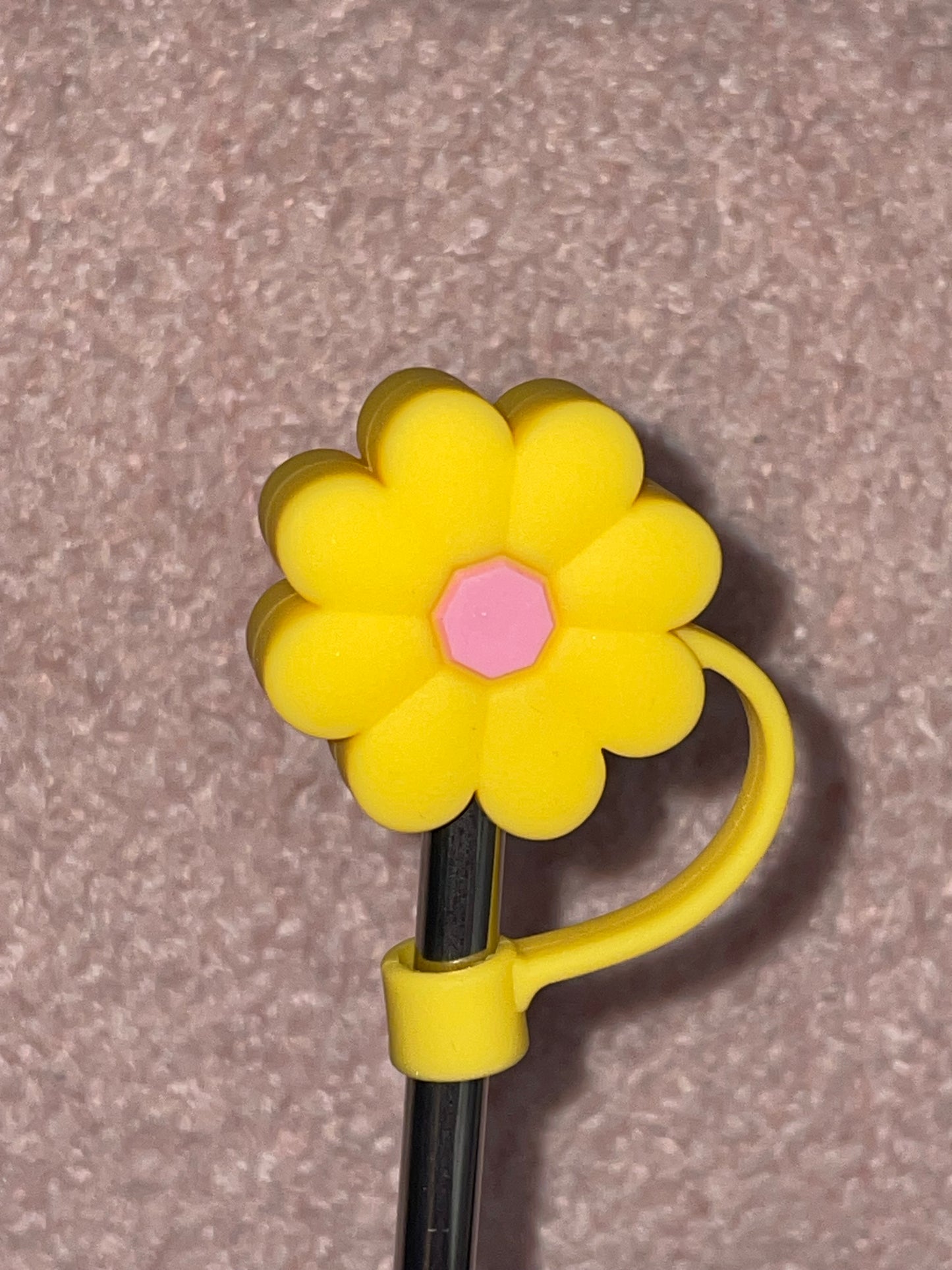 Yellow flower-shaped straw topper