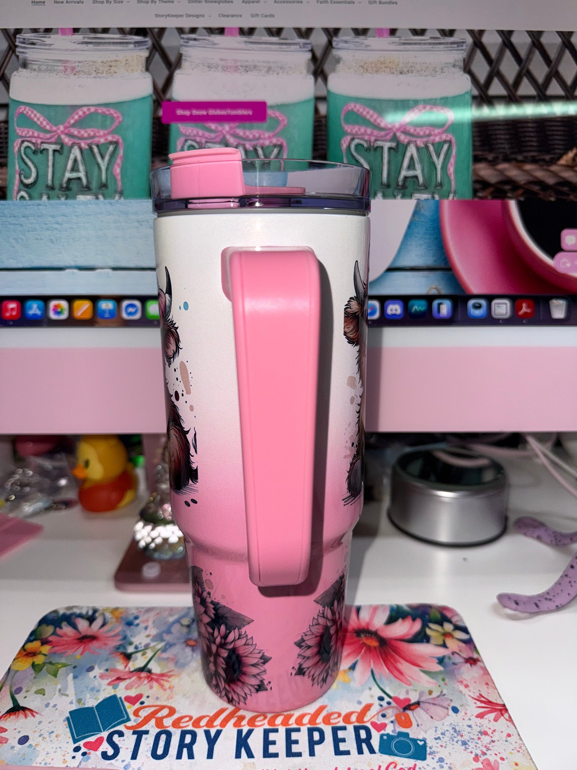 30 oz Coffee Mode Grippy Tumbler Limited Edition - handle side view showing pink carry handle with highland cow design visible