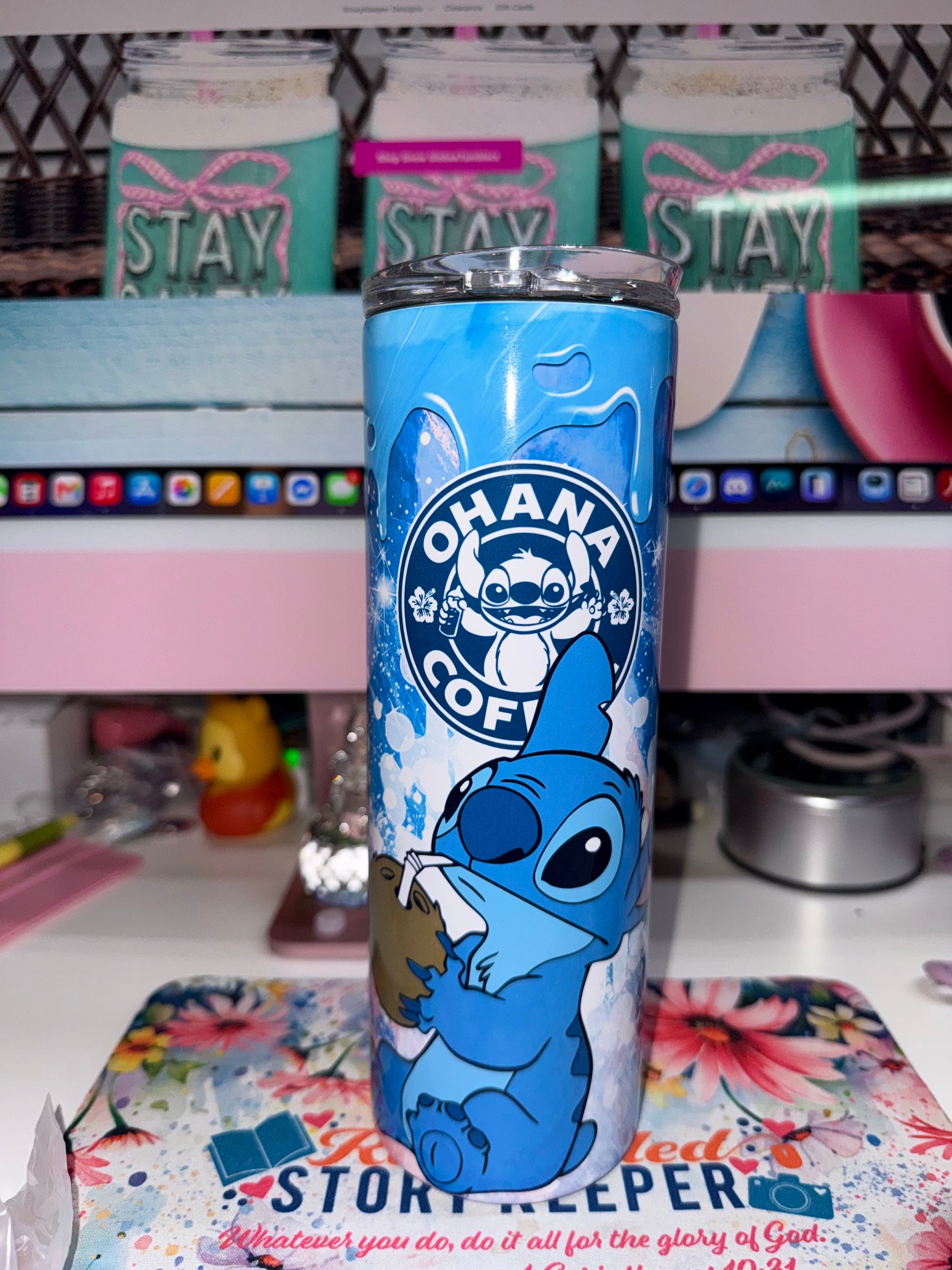 20 oz Ohana Coffee Stitch Duo Tumbler - front view with clear lid option showing full Stitch Ohana Coffee design