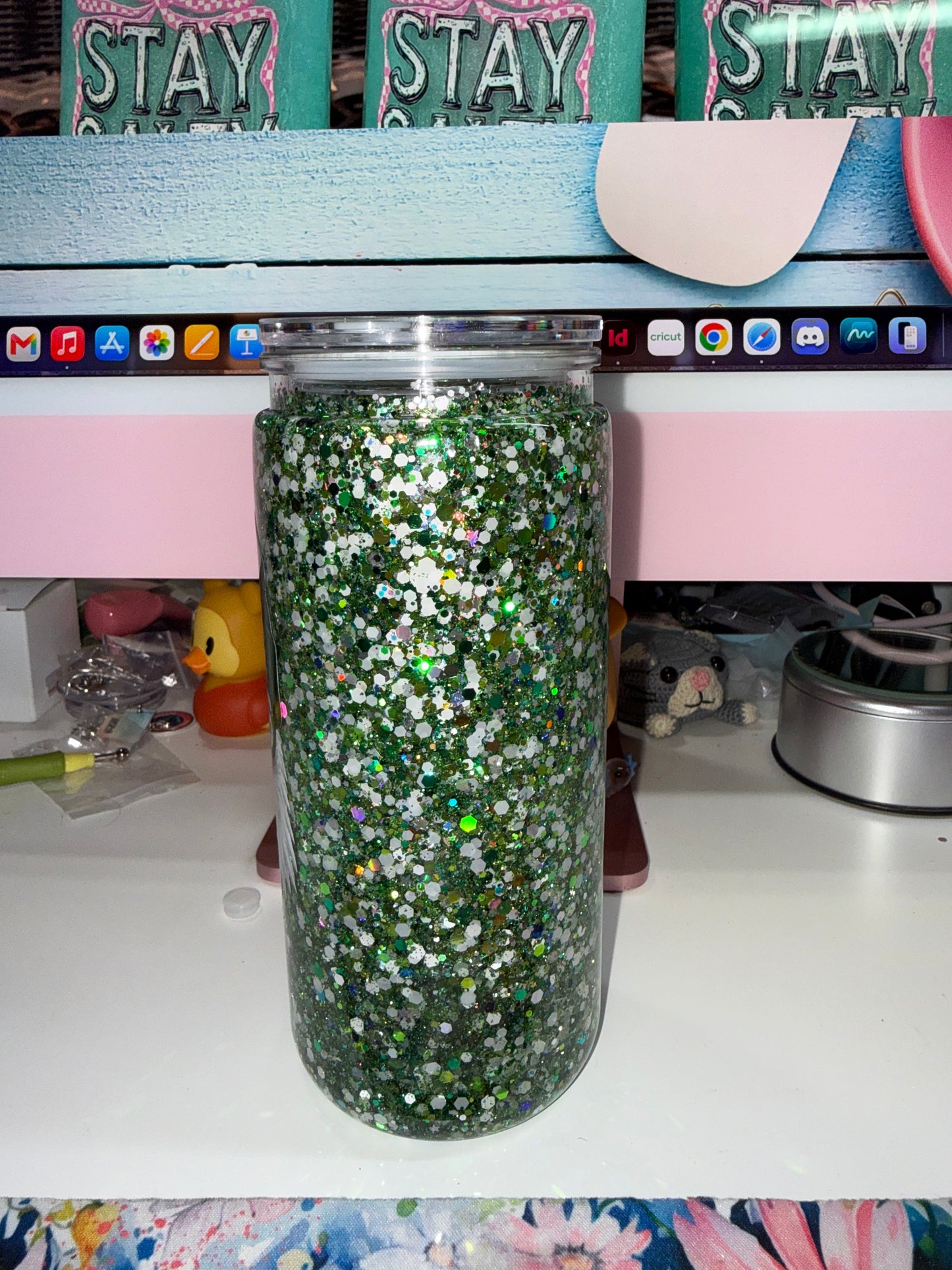 20 oz Philadelphia Eagles Glitter Tumbler | Chunky Green & Holographic Glitter